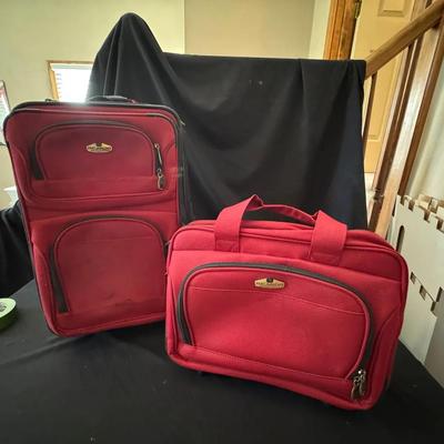 Lot 206: Ricardo Carry On And Small Roller Bag 