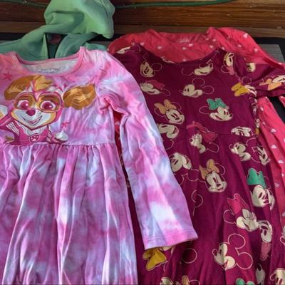 518: Girls Size 6 Clothing