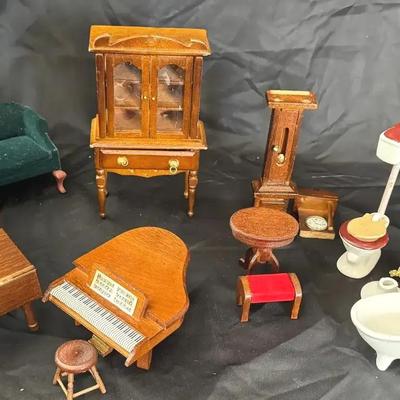 Lot 103:  Miniature Doll Furniture
