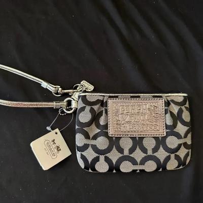 Lot 218: Coach Poppy Wristlet  Brand New 