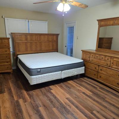 Sale Photo Thumbnail #51