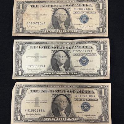 Lot 320: 5 $1 Silver Notes - 1957B
