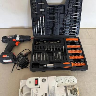 Warrior Drill Set W Bits And Rechargeable Battery 