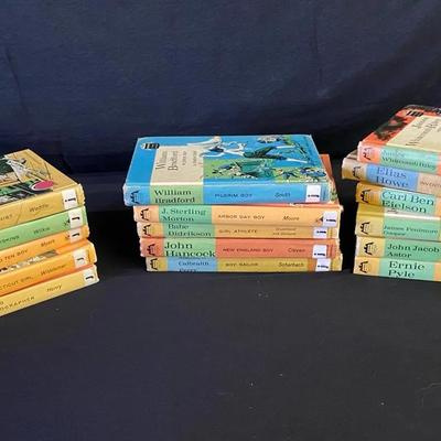 Vintage Childhoof Of Famous Americans Books (1 Of 2)