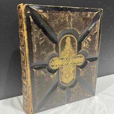 Antique Holy Bible Pictorial Dictionary Of The Bible