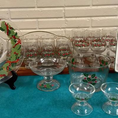 Vintage Avon “HolidayHostess Collection” 