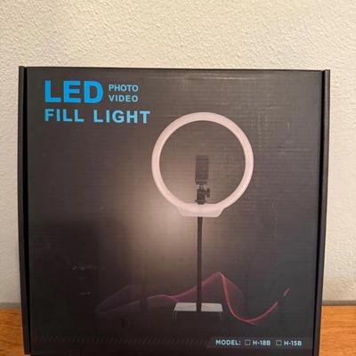 LED PHOTO/VIDEO FILL LIGHT