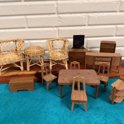 Collection Of Vintage Wicker & Walnut Wood Dollhouse Furniture 