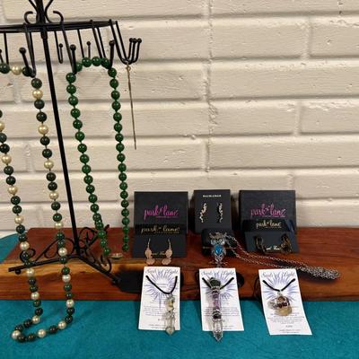 Vintage Jade w/585 14k gold setting. 
 Seeds of Life Precious Gemstone Necklaces. Park Lane Earrings