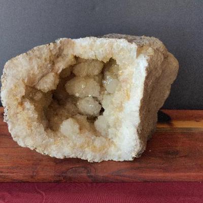 Large Natural Quartz Geode – Sparkling Crystal Cluster Interior (9.5")