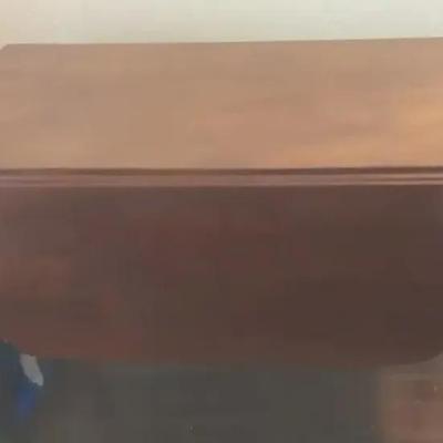 Edwardian/Victorian  Mahogany Drop-Leaf Gateleg Table (c. 1890s–1910s)