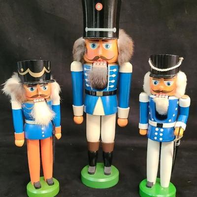 1970s VEB Hochrewa Nutcracker Soldier – Made in GDR & Others 