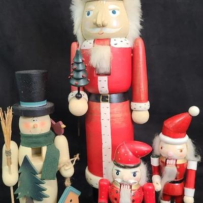 Wooden Christmas Figures – Santas & Snowman Nutcrackers (c. 1970s–1980s)
