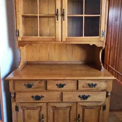 Beautiful Solid Wood China Cabinet with Glass Doors