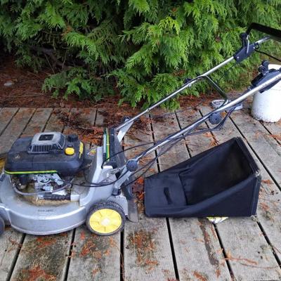 John Deere Lawn Mower