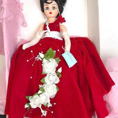 Madame Alexander Rose Splendor #22680