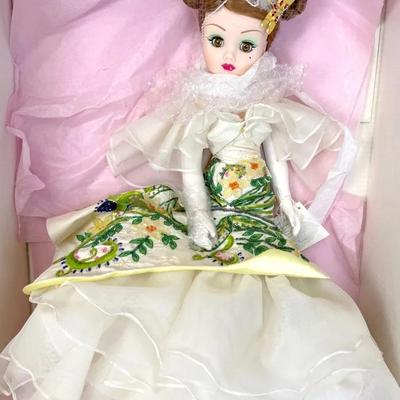 Madame Alexander Calla, Lilly Evening Column #22220