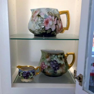 Sale Photo Thumbnail #81: Limoges and Bavarian porcelain pottery