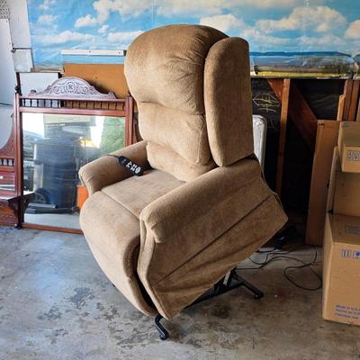 Power lift recliner