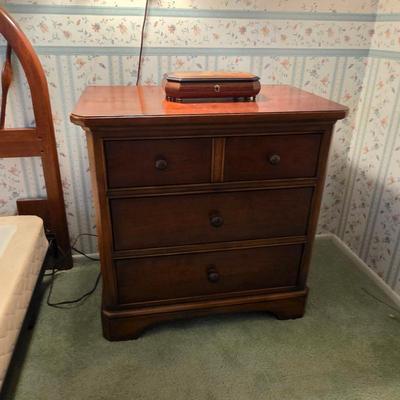 Thomasville nightstand