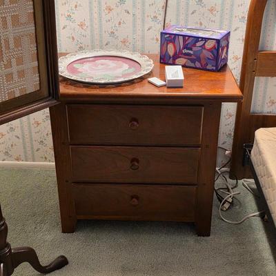 Thomasville nightstand