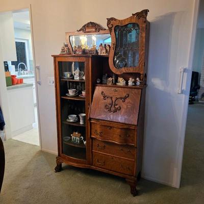 Sale Photo Thumbnail #17: Vintage desk