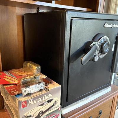 Sale Photo Thumbnail #44