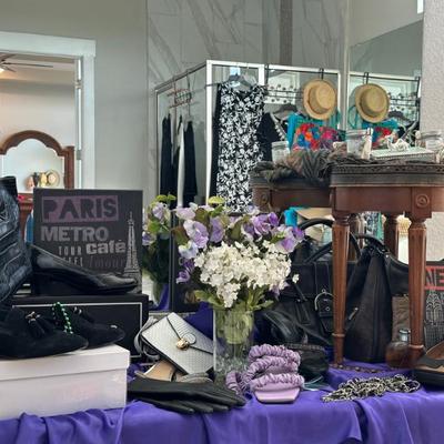 Sale Photo Thumbnail #11