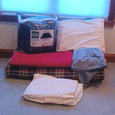 Tommy Hilfiger Queen Bedding & More