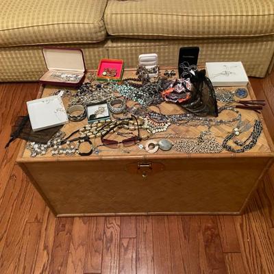 Sale Photo Thumbnail #24