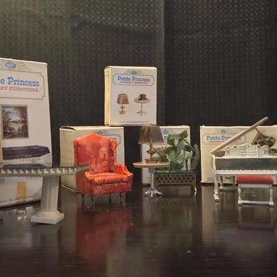 Petite Princess Fantasy Furniture 