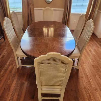 Drexel Bishopsgate Dining Set