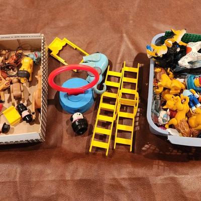 Vintage Toy Figurines 