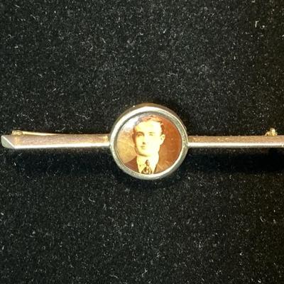14k Gold Art Deco Photo Pin 