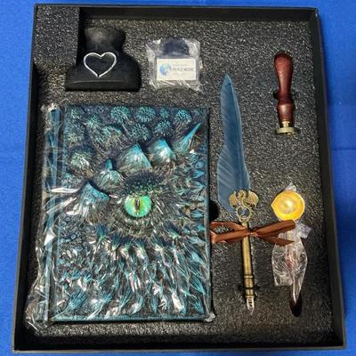 Little World  Hands Workshop Dragon Eye Notebook Gift Set 