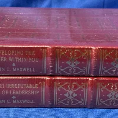 Easton Press John C Maxwell Developing the Leader & 21 Irrefutable Laws of Leadership
