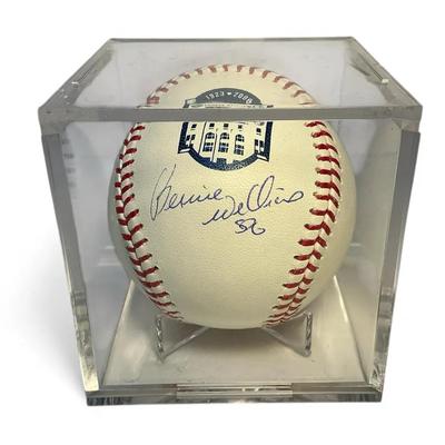 Bernie Williams Autographed Baseball 