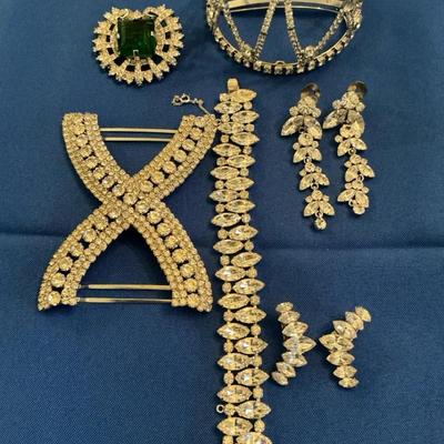 Vintage Rhinestone Jewelry And Belt Buckle Kramer 