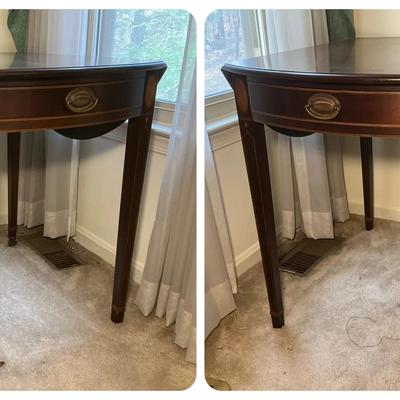 Kittinger Old Dominion Hepplewhite Style Drop Leaf End Tables