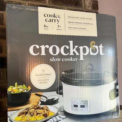 New Cook & Carry Crock Pot #2