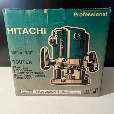 Hitachi M12V 3-1/4 HP Plunge Router