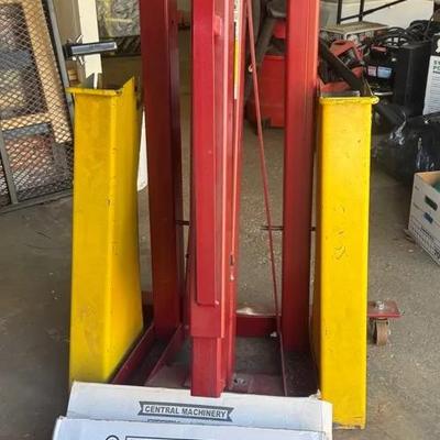 Hydraulic Folding Engine Hoist Shop Crane, Transmission Adapter, Engine Load Leveler 2 Ton