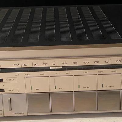 Marantz AM/FM Stereo Receiver SR-240