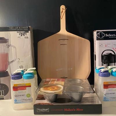 New In Box Blender, Insulated Coffee Dispenser, Round Cake Pans, 8 20oz Bottles & More!