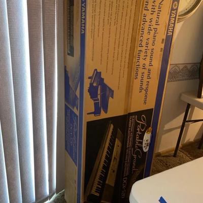 Yamaha Portable Grand Electronic Keybord New In Box 