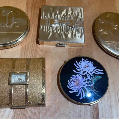 Collection of Vintage powder compacts 