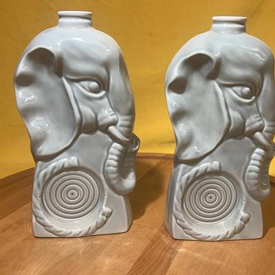 Pair of vintage 1956 Jim Beam Regal China elephant liquor decanters