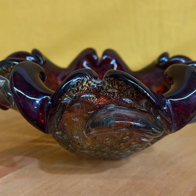 Vintage Italian Murano glass bowl with gold flecks