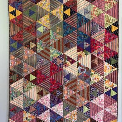 Vintage Handmade Quilt – Geometric Triangle Pattern