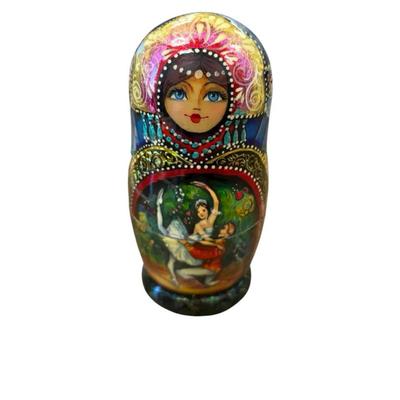 Mattyoshka Russian Nesting Dolls